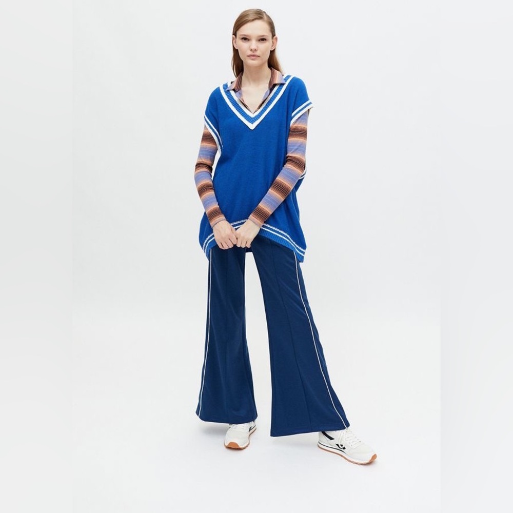 Urban outfitter bdg josie tricot flare pant navy blue small